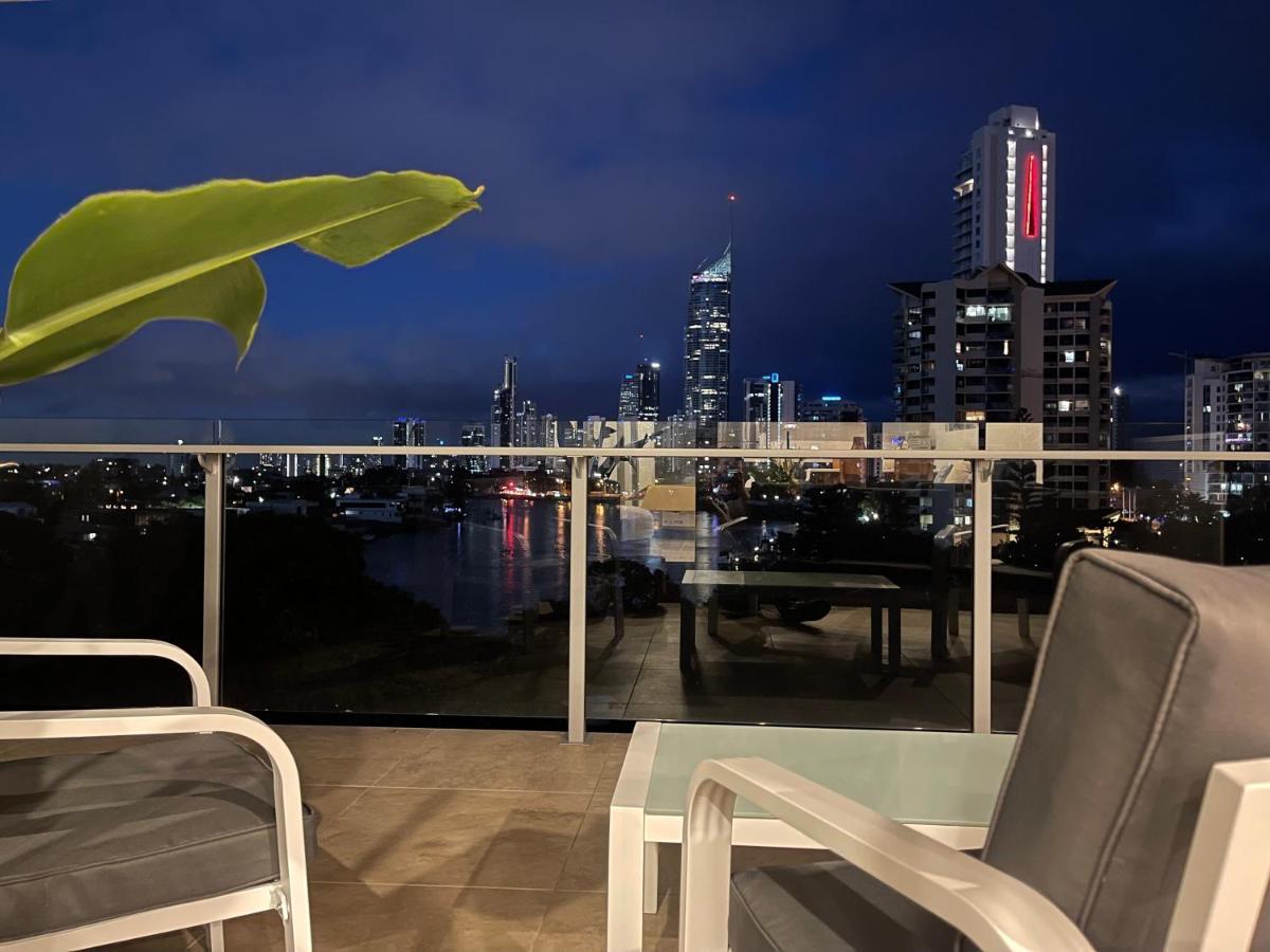 Serenity Surfers Paradise Gold Coast Eksteriør billede