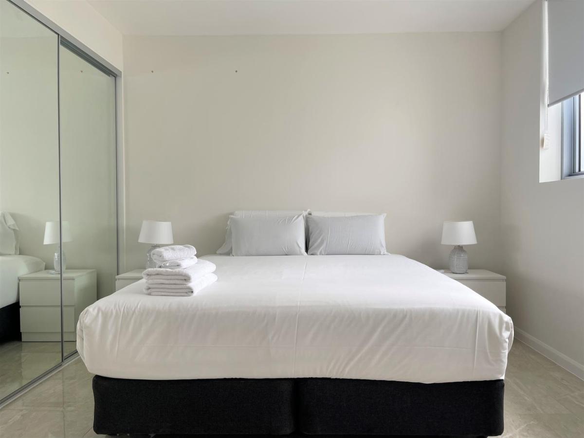 Serenity Surfers Paradise Gold Coast Eksteriør billede
